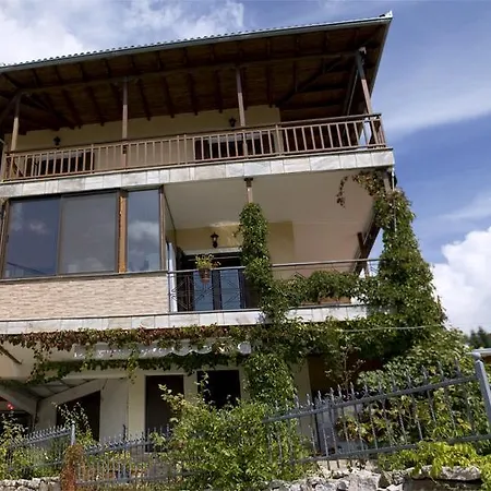 Xenonas Agnanti Neraïdochóri